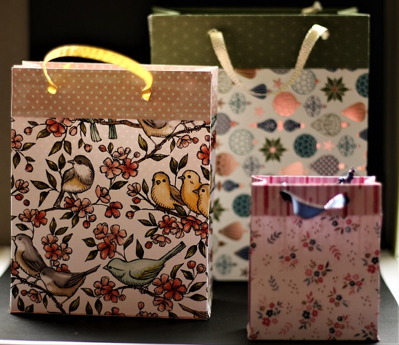 Bags and Boxes – Greetings By Kelly